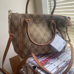 New Adrienne Vittadini Handbag