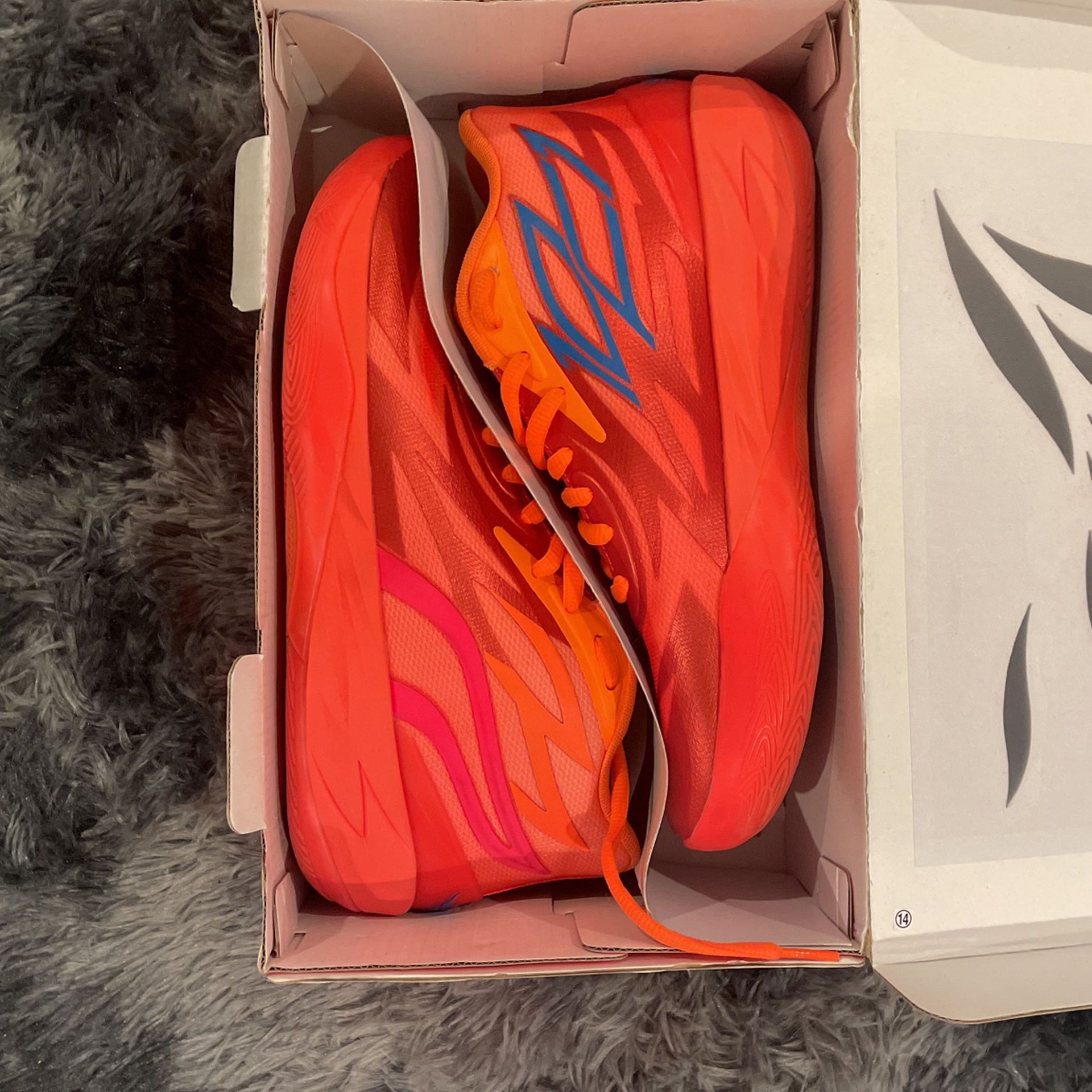 Lamelo Ball Shoes Size 9.5 Lightly Used