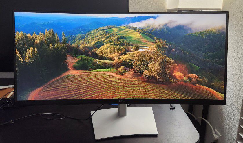 Dell UltraWide Curved Screen 34" USB-C Monitor