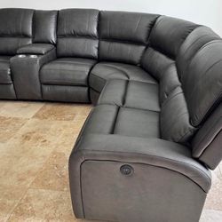 New Sectional In Box 📦 Finance Available No Credit Needed 