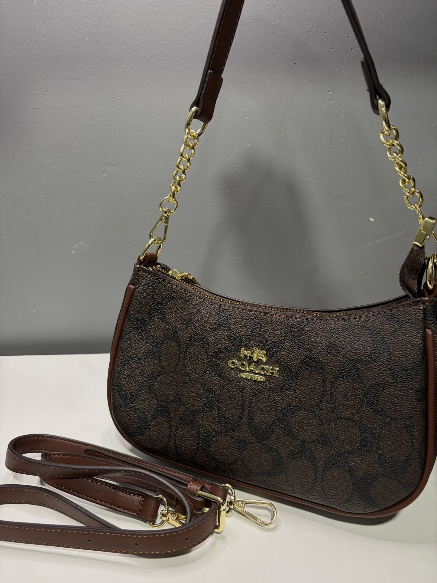 Coach Teri Shoulder Bag Signature Canvas in Brown