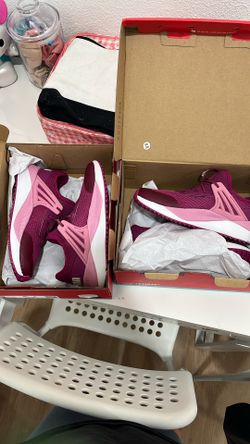 2 Pairs Puma Girl Sneakers
