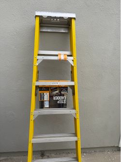 Werner 6 foot Fiberglass Step Ladder (new)