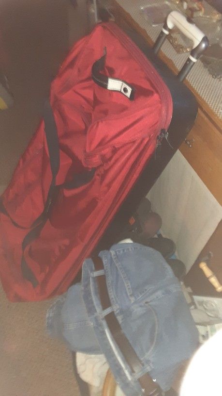 Lands End Rolling Suitcase 