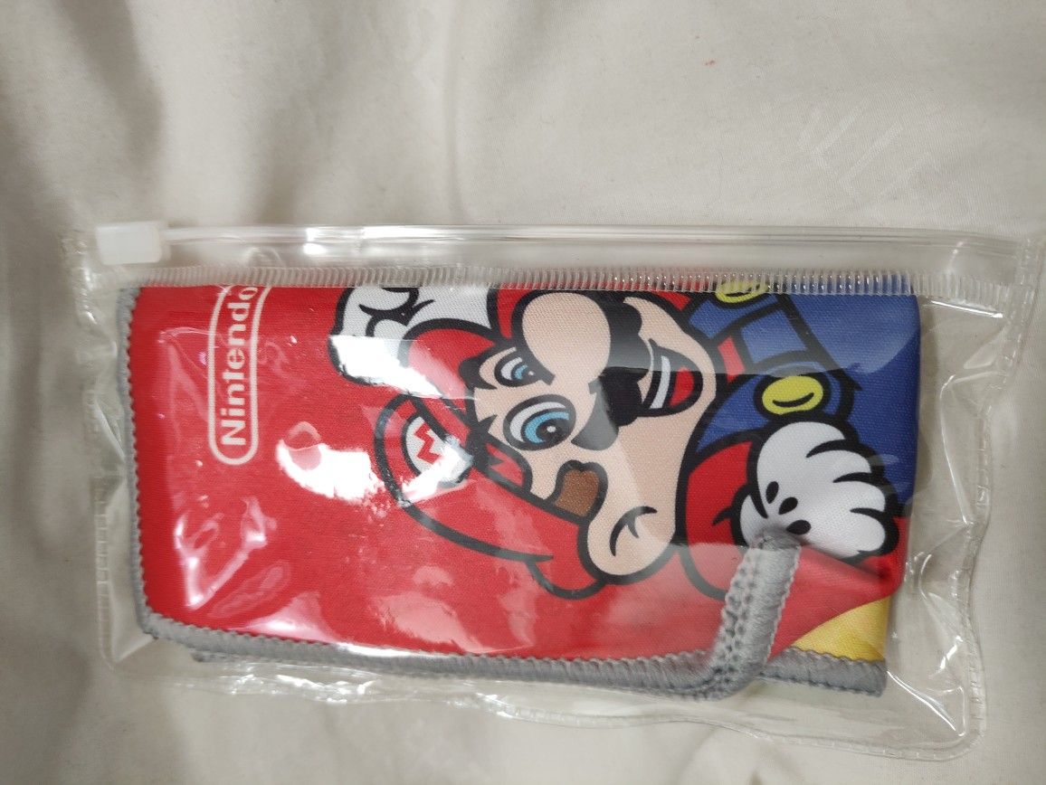 Nintendo cleaning cloth 