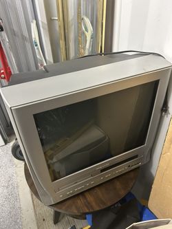 20 Inch Magnavox DVD/Vhs Tv