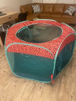 Large dog pen/ welping box