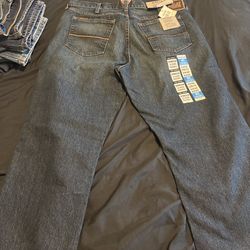 Ariat M relaxed boot cut pants