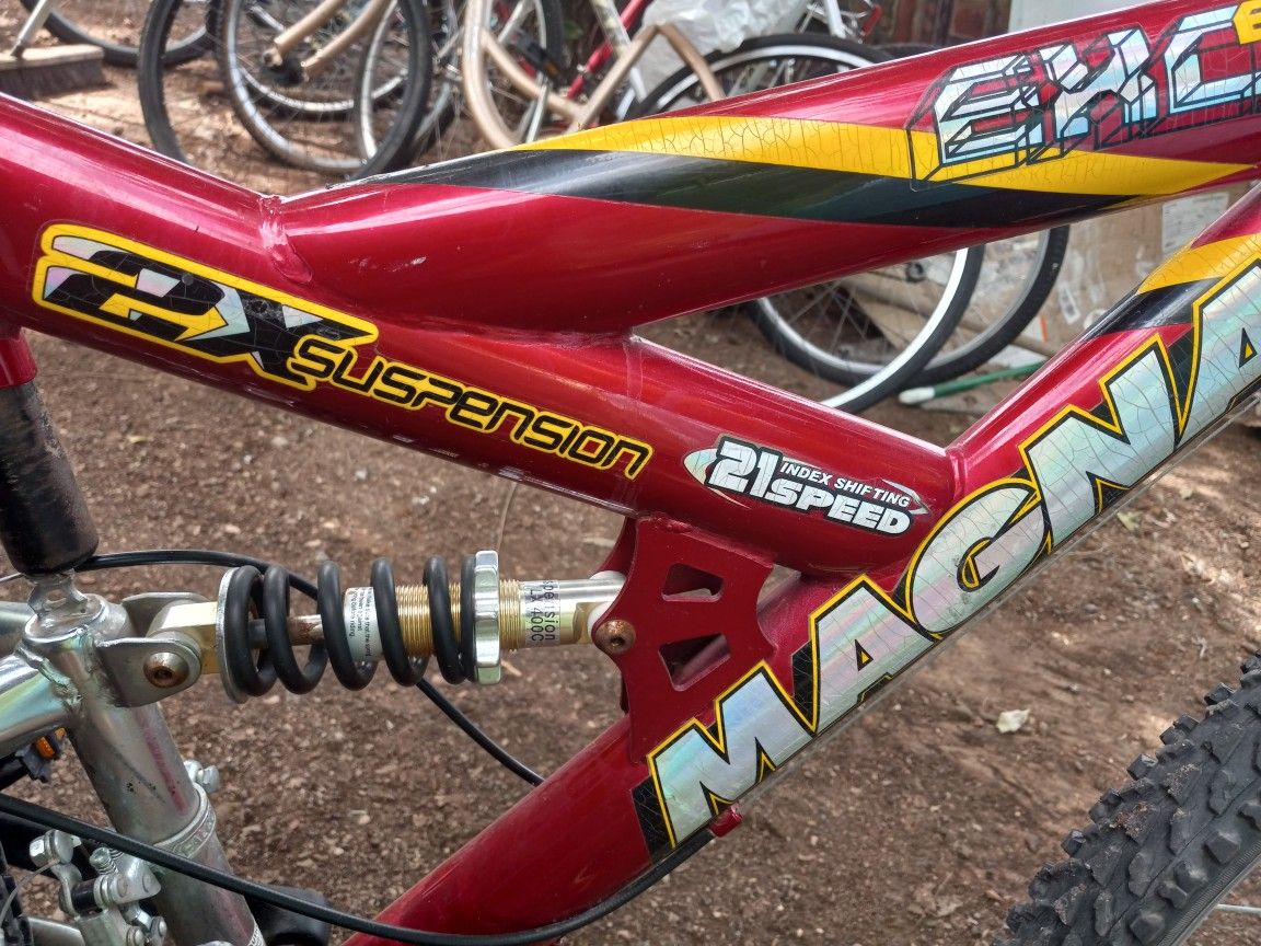 Bike Mountain MAGNA EHCITOR 26INCH 21SPEED AND VERY GOOD FAT TIRES - Main Image