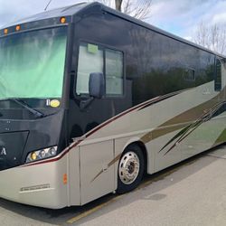 2016 Winnebago Itasca Solei 38r