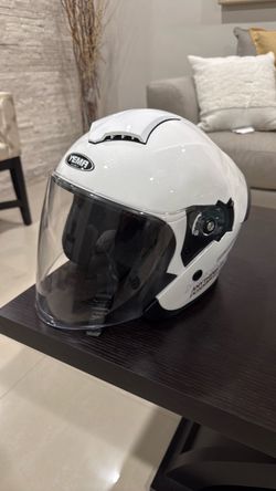 3/4 motorcycle helmet