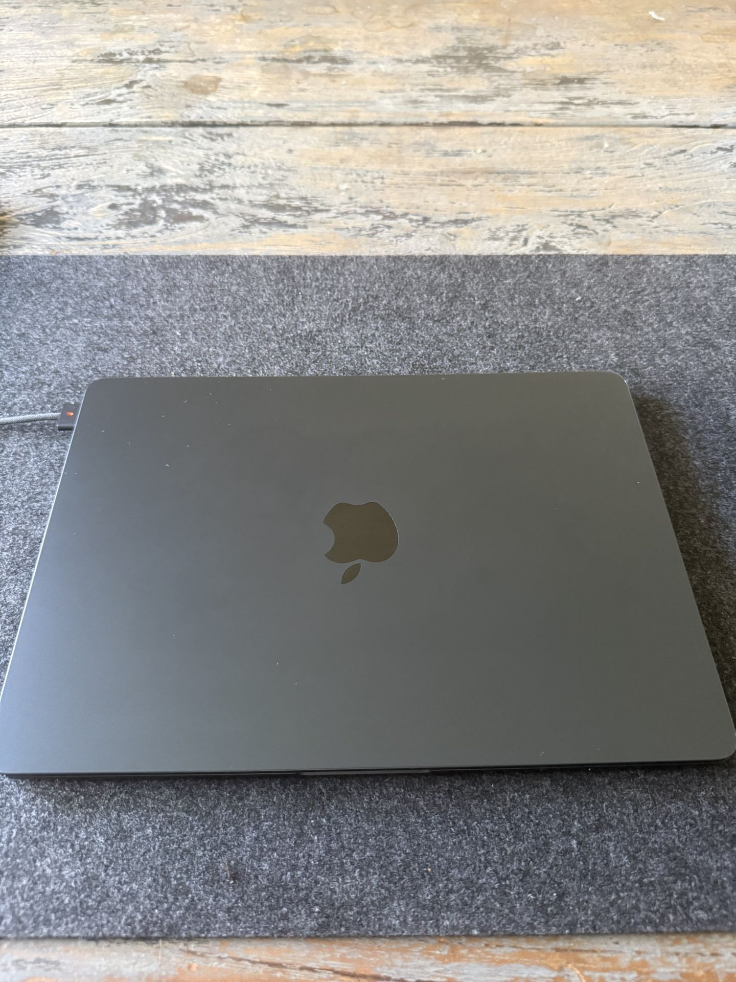13’ MacBook Air (2025) 16gb M4 Chip