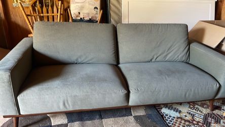Jennifer Taylor Home Elliot sofa