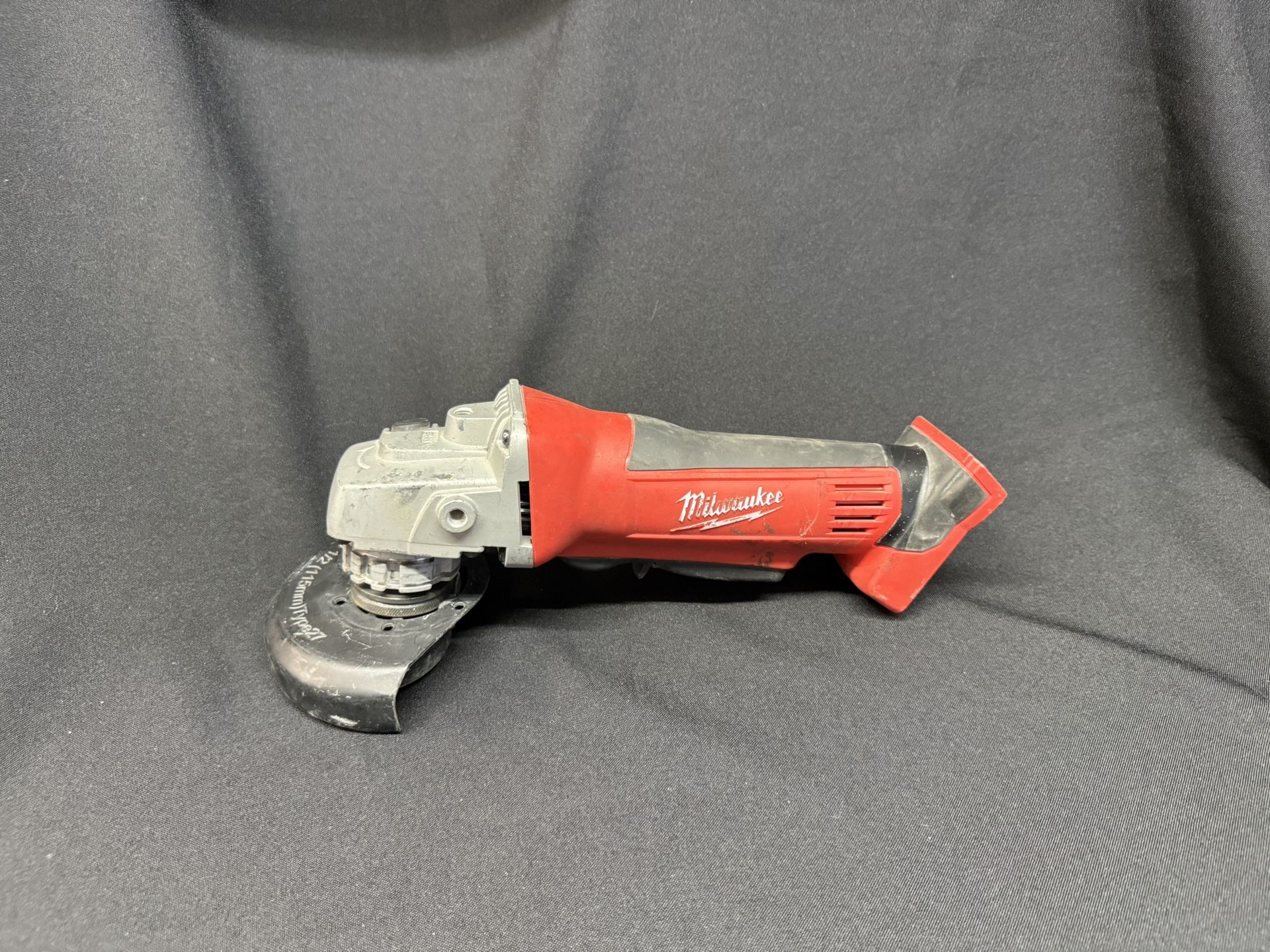 Milwaukee M18 Grinder 