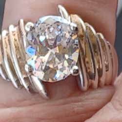 Vtg.sterling silver 3ct.large Cz Ring- Sz7