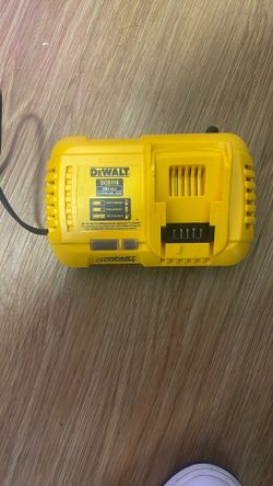 Dewalt Fast Charger