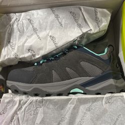 Eddie Bauer Size 7
