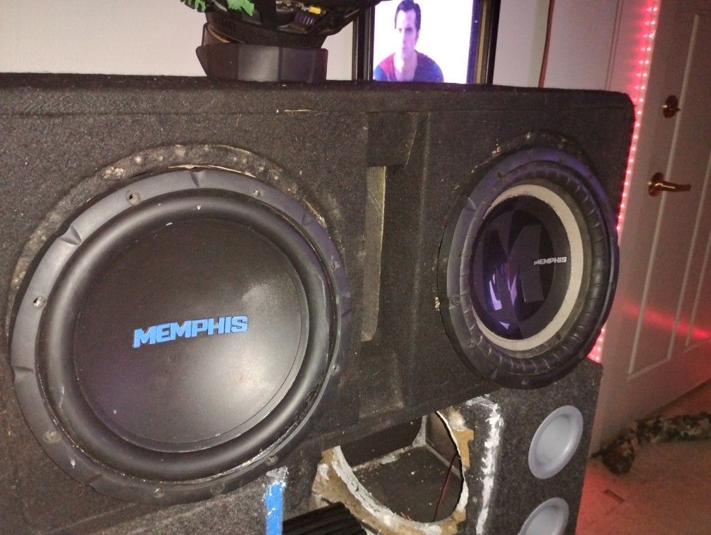 2-12" Subwoofers In A Tuned Rockville Enclosure