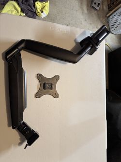 Monitor Arm