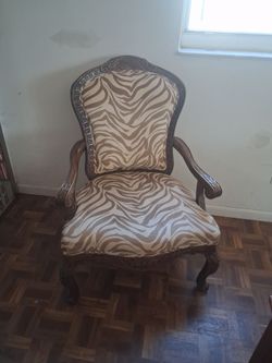 Nice comfortable chair all wood