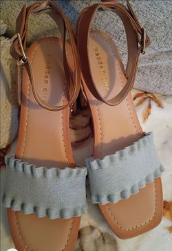 Women's shoes