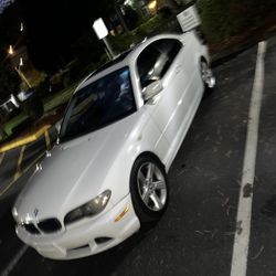 2005 BMW 325i