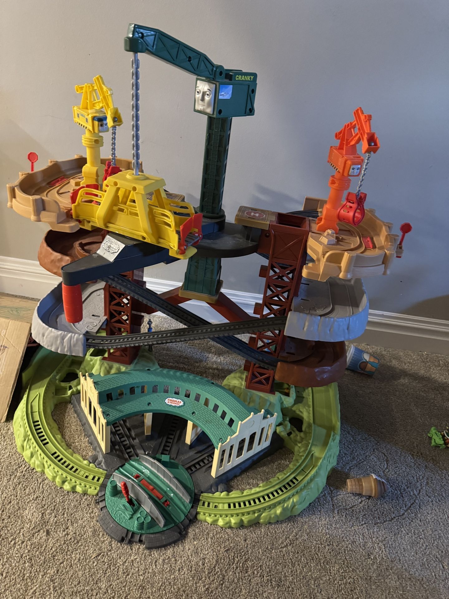 Fisher-Price Thomas & Friends Trains & Cranes Super Tower