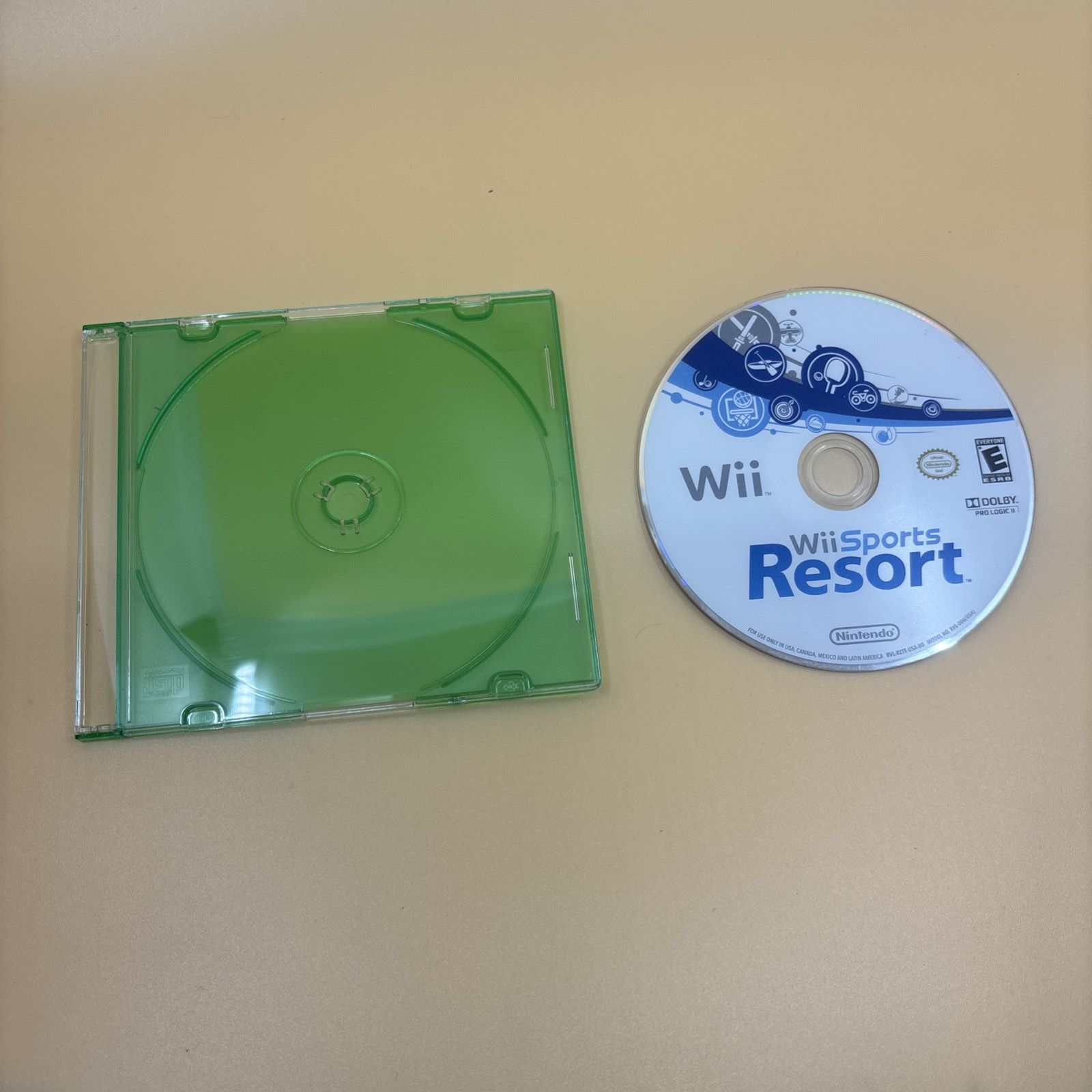 Wii Sports Resort (w/Wii MotionPlus) - (Nintendo Wii, 2009) DISC ONLY