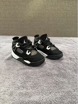 Air Jordan 4 Retro size 10C