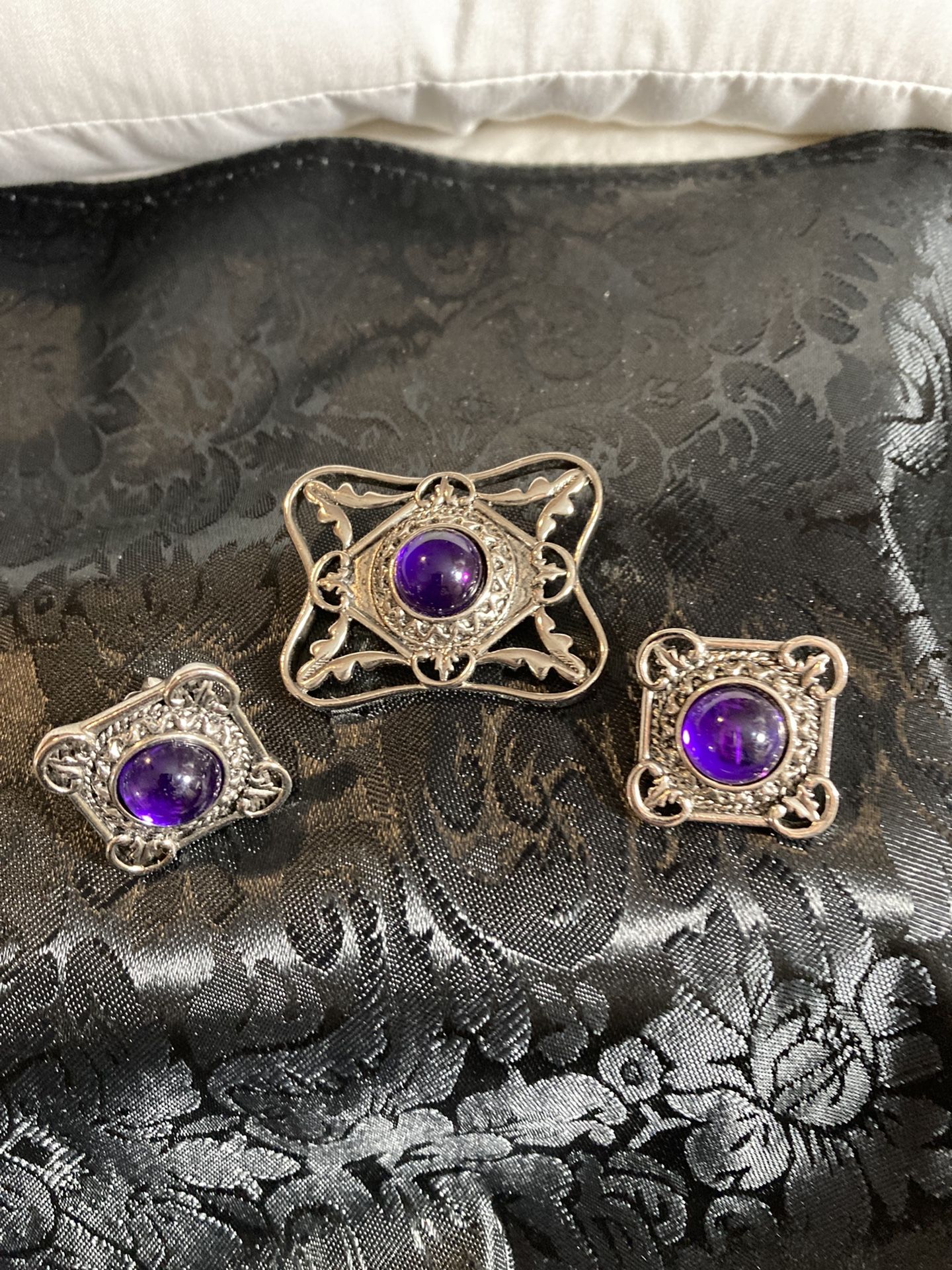 Beautiful Silver/Amethyst Glass Brooch & Earrings