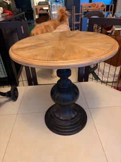 🪵 Rustic Wood & Black Pedestal Side Table