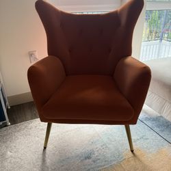Accent Chair + Shelf