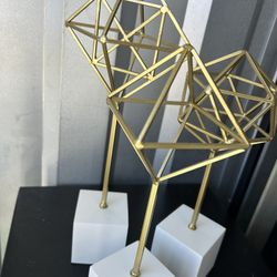 Modern Table Decor 