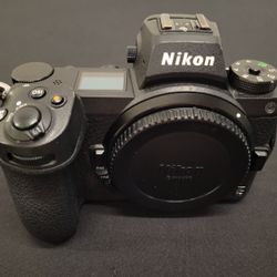 Nikon Z7II 4K Mirrorless Camera Body Only - GOOD CONDITION
