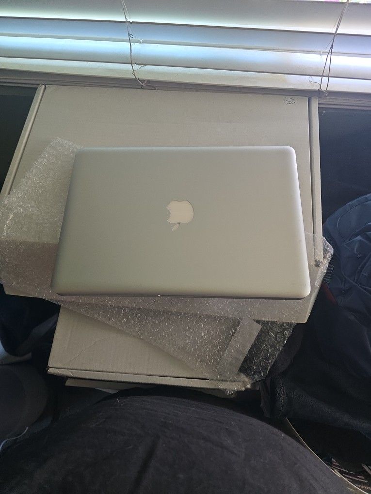 Macbook Pro I5 4gb Ram 128gb Storage