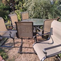 Outdoor Table And Six Chairs 