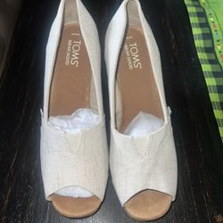TOMS Classic Wedge Sandal - Women's Size 8 