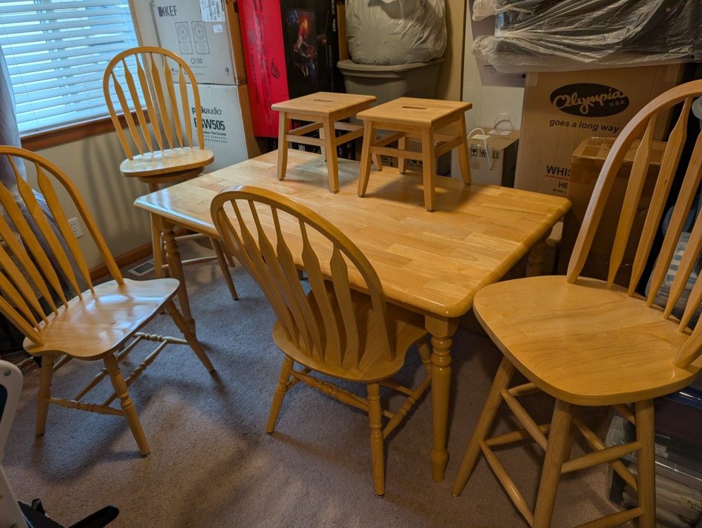 12-piece Kitchen Table Set