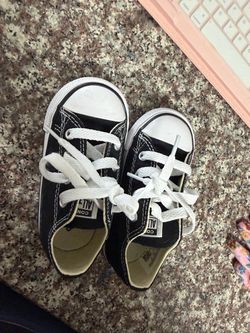 Toddler converse size 6 - new