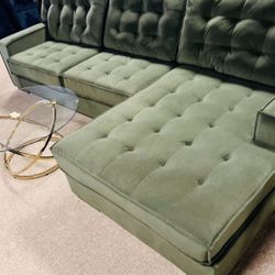 Stunning Stylish Cozy Sectional 