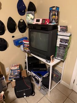 Send Offers! Open For Trades! Retro TV , PlayStation , Xbox , Nintendo , DVD s , VHS