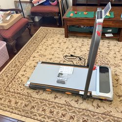 Walking Pad Treadmill W/ 15% Auto Incline