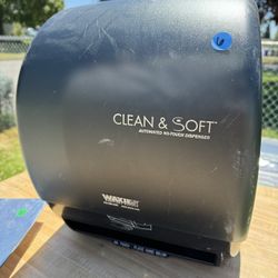 Paper Towel Dispenser 