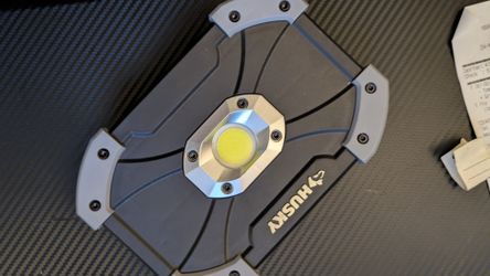 700 Lumens LED Utility Light