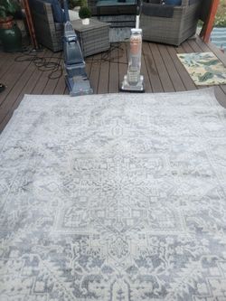 Beautiful.8 x 10Large Gray Medallion Area Rug