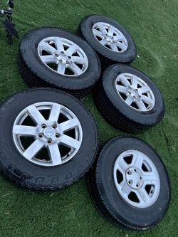 Jeep wangler. Rims and tires
