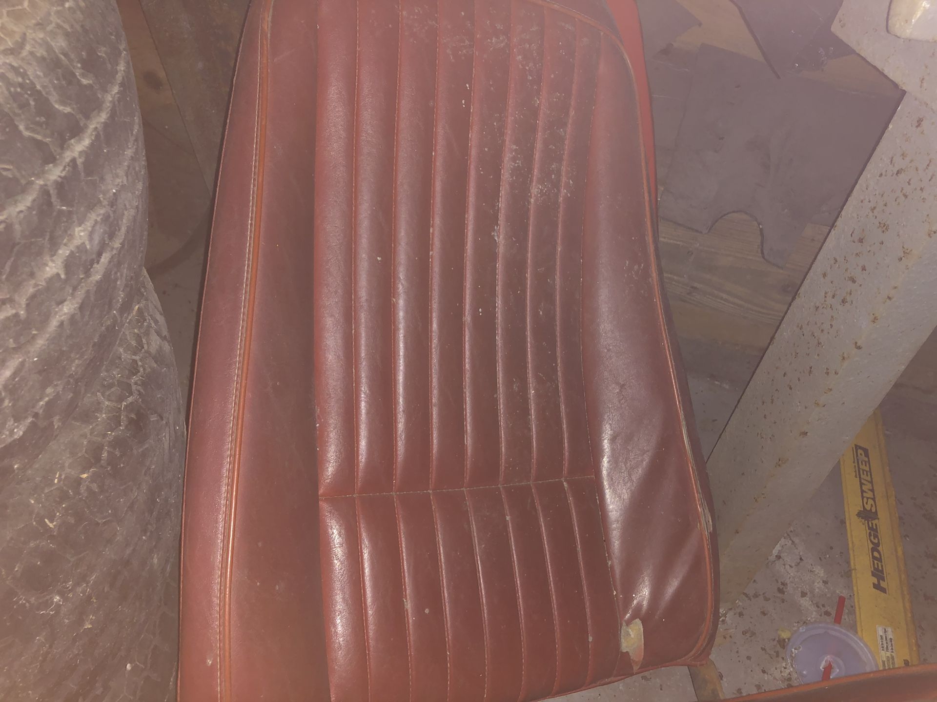 Nice pair of C3 red seats, very good condition