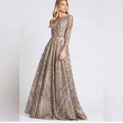 Mac Duggal Evening Gown - New Size 8