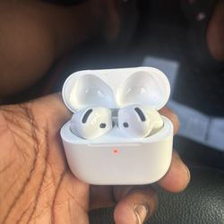 AirPod 4 brand new