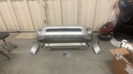 2011 Toyota Tacoma Front Bumper